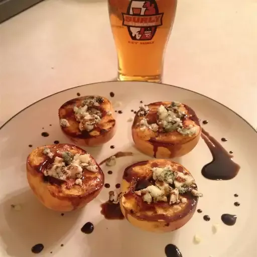 Grilled Peaches with Blue Cheese and Balsamic