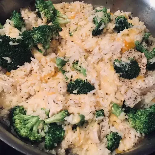 Breeze Chicken, Broccoli, and Rice Casserole