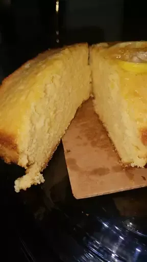 Old-Fashioned Lemon Pound Cake