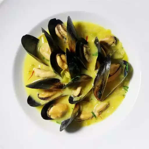 Mussels in Curry Cream Sauce