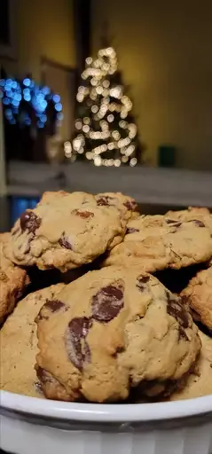 Ghirardelli Classic Chocolate Chip Cookies