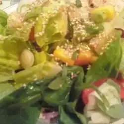 Strawberry Mango Mesclun Salad