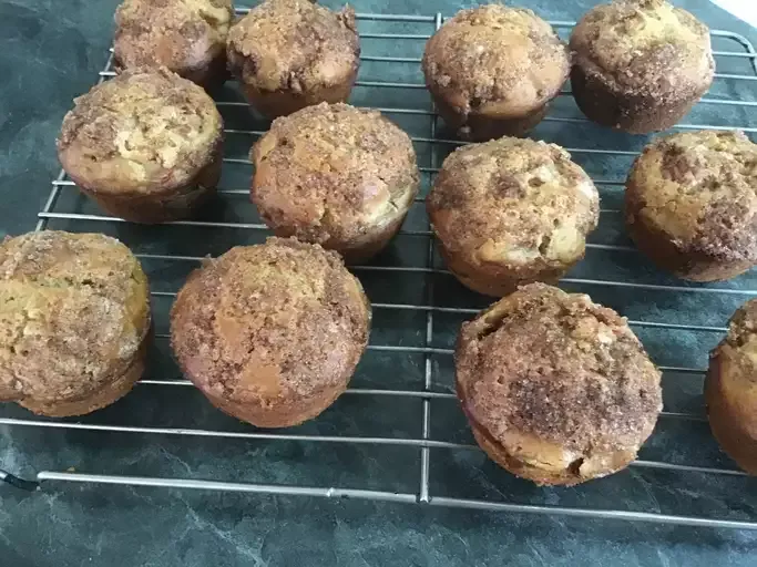 Aunt Norma's Rhubarb Muffins