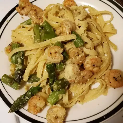 Shrimp and Asparagus Fettuccine