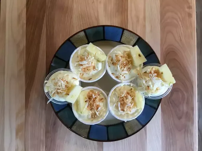 Piña Colada Pudding Shots!