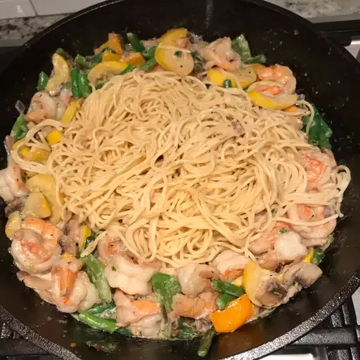 Creamy Shrimp Pasta Primavera