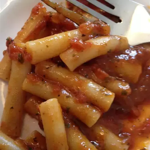 Ziti with Tomato-Pesto Sauce