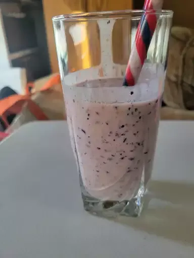 Avocado Blueberry Smoothie